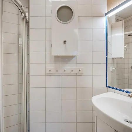 Is Bergen, 2 Min Walk To Everything *