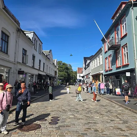公寓 Is Bergen, 2 Min Walk To Everything