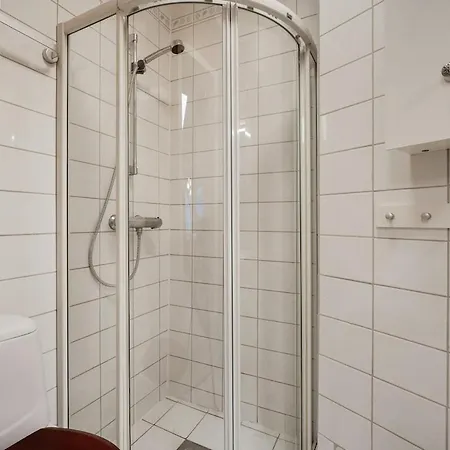 Is Bergen, 2 Min Walk To Everything Apartamento Bergen